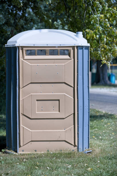 Affordable portable toilet rental in Algonac, MI